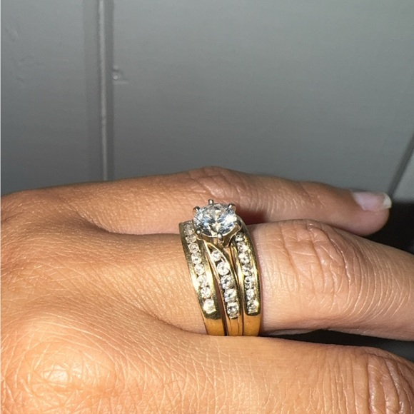 Kay Jewelers Gold Ring with Diamonds - Picture 9 of 11